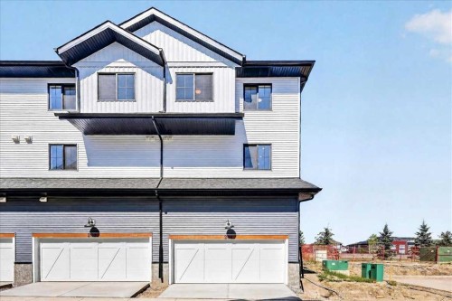 201-1750 Rangeview Drive Se, Calgary, AB 