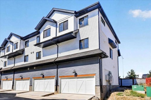 201-1750 Rangeview Drive Se, Calgary, AB 