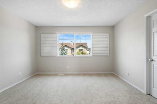 51 Covehaven Mews Ne, Calgary, AB - Indoor Photo Showing Other Room