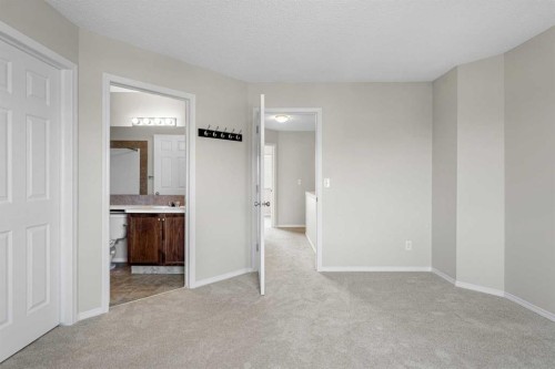 51 Covehaven Mews Ne, Calgary, AB - Indoor