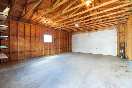 51 Covehaven Mews Ne, Calgary, AB - Indoor Photo Showing Garage