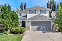 30 Sierra Nevada Way SW Calgary, AB T3H 3M6