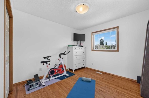 30 Sierra Nevada Way Sw, Calgary, AB 