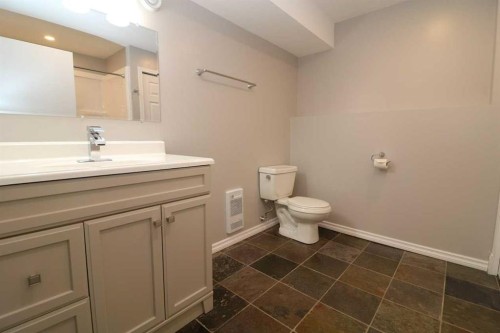 52 Mt Aberdeen Circle Se, Calgary, AB - Indoor Photo Showing Bathroom