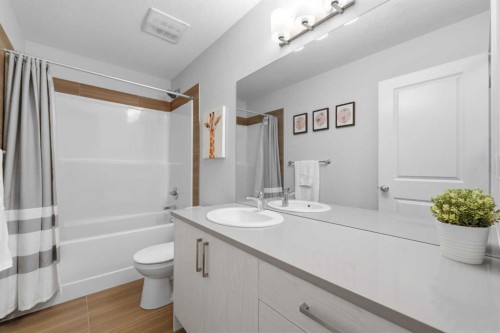 535 Canals Crossing Sw, Airdrie, AB - Indoor Photo Showing Bathroom
