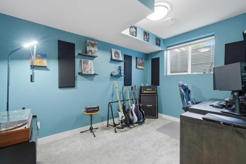 535 Canals Crossing Sw, Airdrie, AB - Indoor Photo Showing Office
