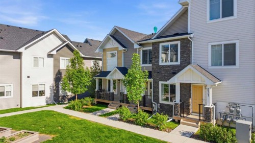 535 Canals Crossing Sw, Airdrie, AB - Outdoor With Facade