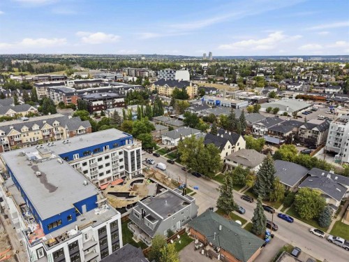B-2115 35 Avenue Sw, Calgary, AB - Outdoor With View