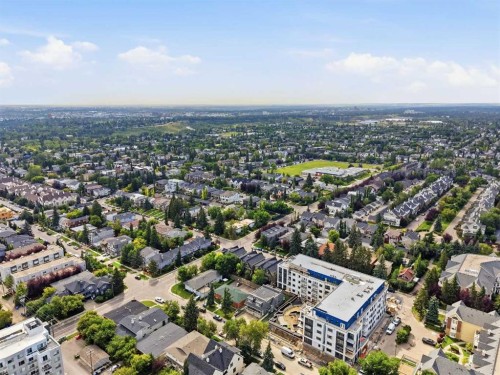 B-2115 35 Avenue Sw, Calgary, AB - Outdoor With View