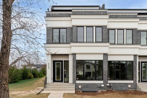 2533 2 Avenue Nw, Calgary, AB - Outdoor With Facade