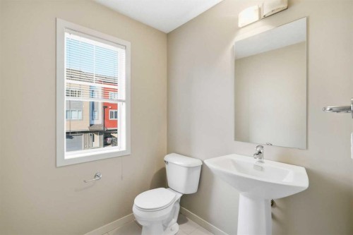209 Copperpond Row Se, Calgary, AB - Indoor Photo Showing Bathroom