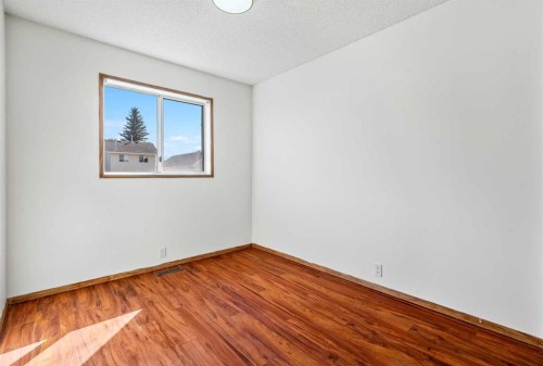45 Martinridge Crescent Ne, Calgary, AB 