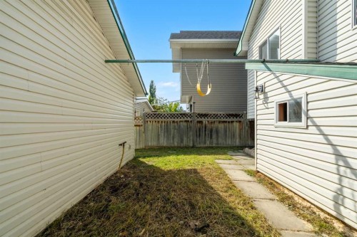 45 Martinridge Crescent Ne, Calgary, AB 