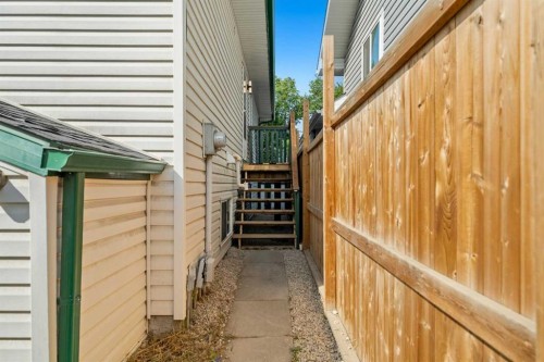 45 Martinridge Crescent Ne, Calgary, AB 