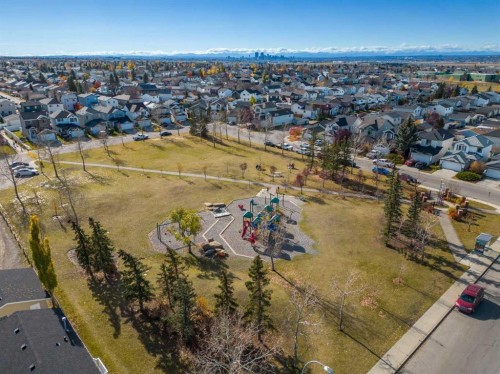 45 Martinridge Crescent Ne, Calgary, AB 