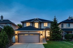 16 Simcrest Point SW Calgary, AB T3H 4K1
