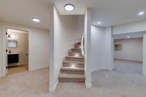 16 Simcrest Point Sw, Calgary, AB - Indoor