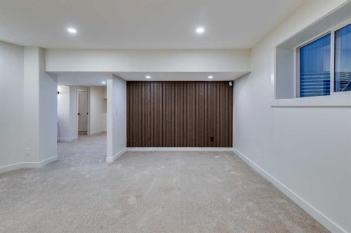 16 Simcrest Point Sw, Calgary, AB - Indoor