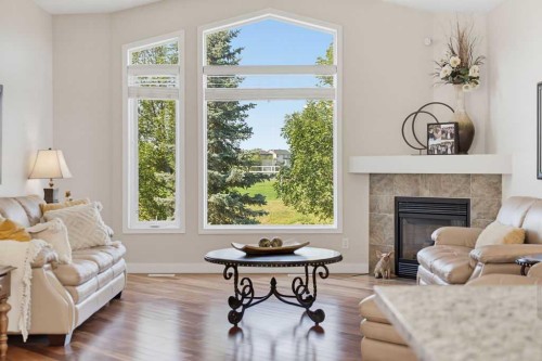 111 Invermere Close  Chestermere, AB T1X 1L3