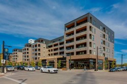 311-3932 University Avenue NW Calgary, AB T3B 6P6