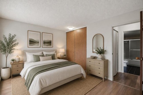 710-8604 48 Avenue Nw, Calgary, AB - Indoor Photo Showing Bedroom
