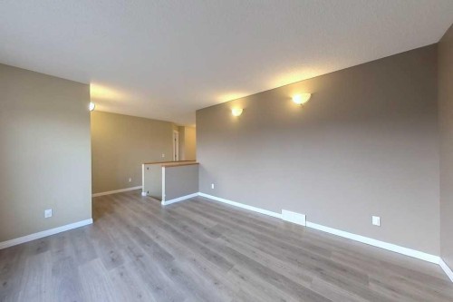 149 Rockborough Green Nw, Calgary, AB - Indoor