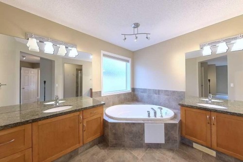 149 Rockborough Green Nw, Calgary, AB - Indoor Photo Showing Bathroom