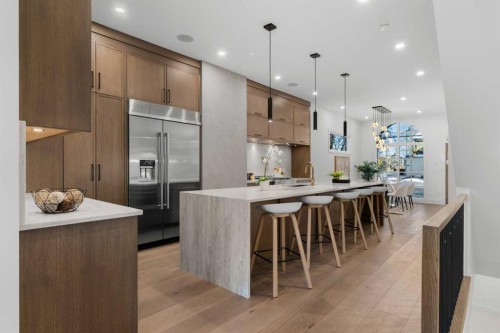 1807 32 Avenue Sw, Calgary, AB - Indoor