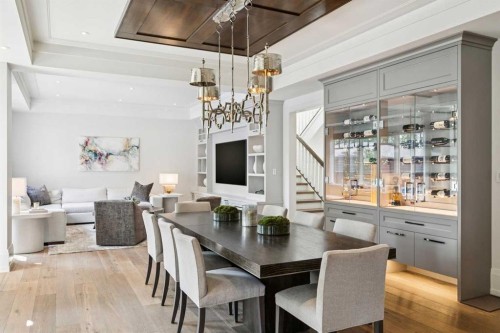 1623 49 Avenue Sw, Calgary, AB - Indoor Photo Showing Dining Room