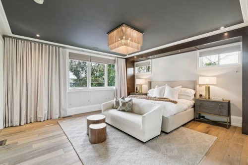 1623 49 Avenue Sw, Calgary, AB - Indoor Photo Showing Bedroom