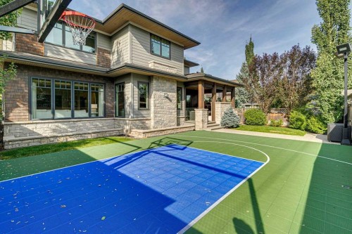 1623 49 Avenue Sw, Calgary, AB - Outdoor