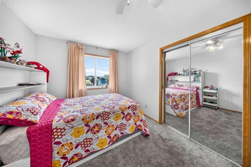 125 Tarawood Place Ne, Calgary, AB - Indoor Photo Showing Bedroom