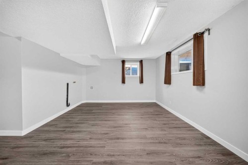 125 Tarawood Place Ne, Calgary, AB - Indoor Photo Showing Other Room