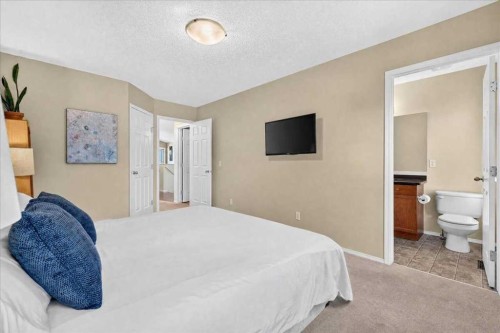 23 Copperfield Rise Se, Calgary, AB 