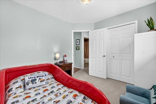 23 Copperfield Rise Se, Calgary, AB 
