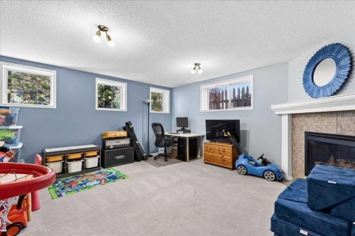 23 Copperfield Rise Se, Calgary, AB 