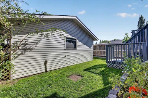 23 Copperfield Rise Se, Calgary, AB 