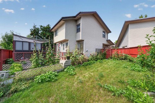 36 Templegreen Bay Ne, Calgary, AB - Outdoor