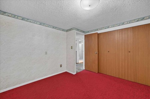 5048 Vanstone Crescent Nw, Calgary, AB - Indoor Photo Showing Other Room