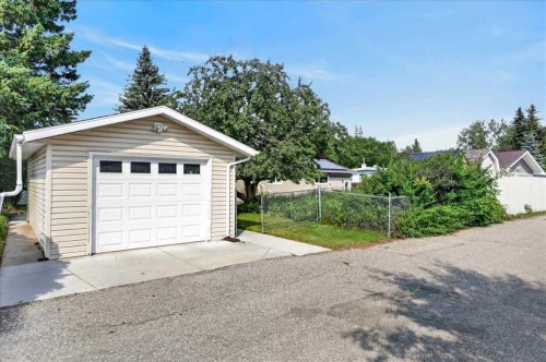 5048 Vanstone Crescent Nw, Calgary, AB - Outdoor