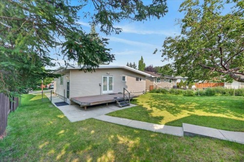5048 Vanstone Crescent Nw, Calgary, AB - Outdoor