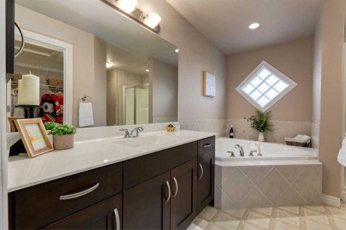 357 Kincora Drive Nw, Calgary, AB 