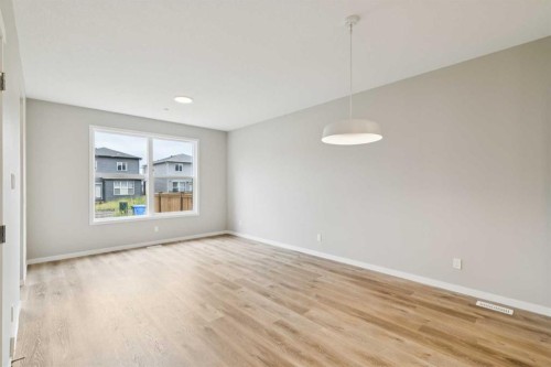 413 Hotchkiss Drive Se, Calgary, AB - Indoor