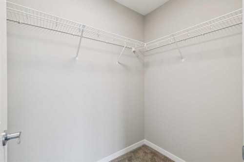 413 Hotchkiss Drive Se, Calgary, AB - Indoor With Storage