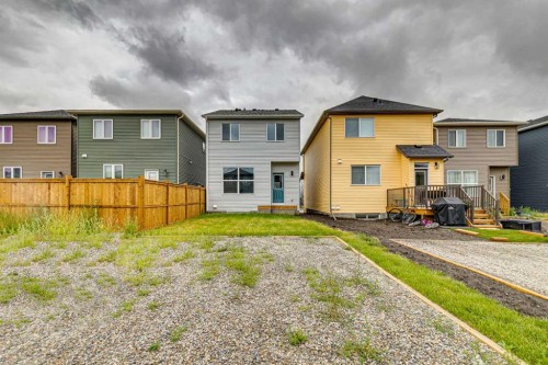 413 Hotchkiss Drive Se, Calgary, AB - Outdoor