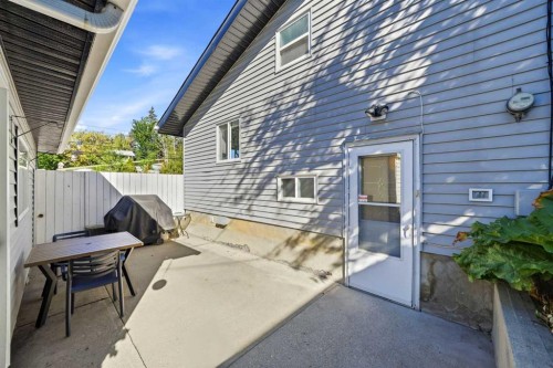 2445 Cherokee Drive Nw, Calgary, AB 