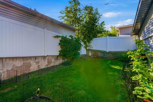2445 Cherokee Drive Nw, Calgary, AB 