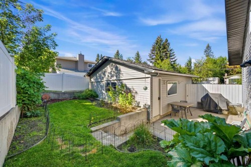 2445 Cherokee Drive Nw, Calgary, AB 