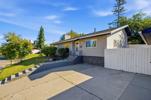 2445 Cherokee Drive Nw, Calgary, AB 