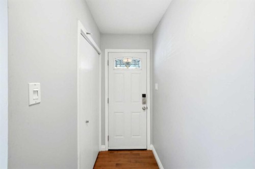 2445 Cherokee Drive Nw, Calgary, AB 